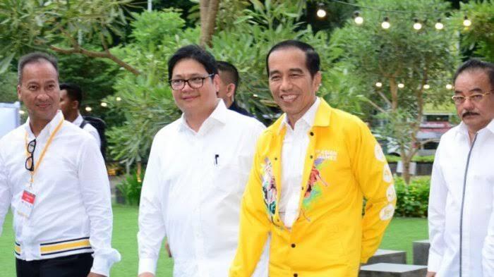Airlangga Hartarto Kartu AS Jokowi di Panggung Politik