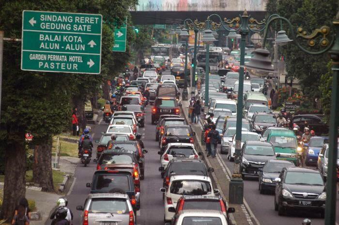 Bandung Jadi Kota Termacet di RI, Kang Emil: Warga Jangan Manja

