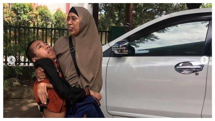 Mengenal Kasih Ibu melalui Kisah Haru Bu Winih