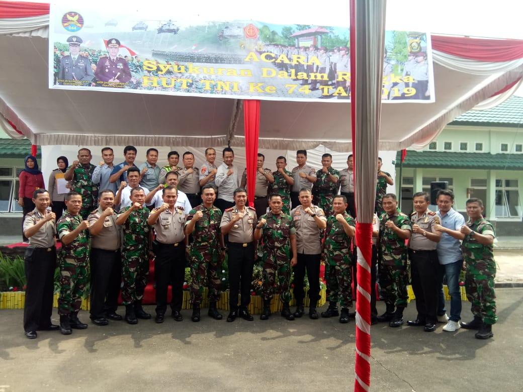 Rayakan HUT TNI Ke-74, Polres Banyuasin Gelar Syukuran di Makodim 0430 Banyuasin
