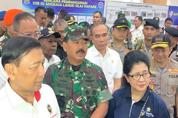 TNI Kerahkan Pesawat Hercules dan Helikopter, Angkut Pengungsi Kembali ke Wamena