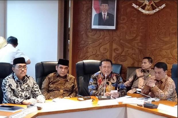 MPR Sepakat Pelantikan Jokowi-Ma'ruf Pukul 14.00 WIB