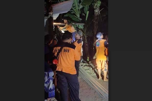 Sakit Tak Kunjung Sembuh, Kakek Terjun ke Sumur