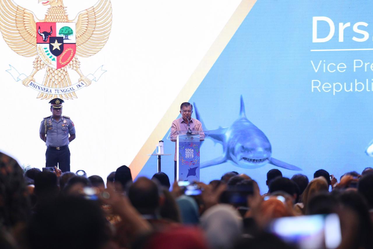 Wapres JK Tekankan Pentingnya Masyarakat Pesisir Jaga Ekosistem Laut
