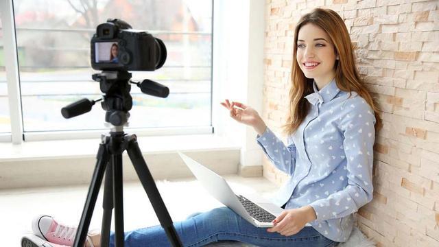Menjadi Youtuber Kian Menggiurkan
