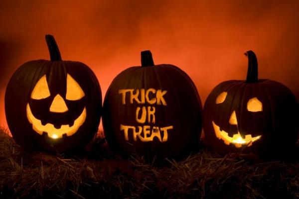 Trick - Treat or Truck - Treating Halloween