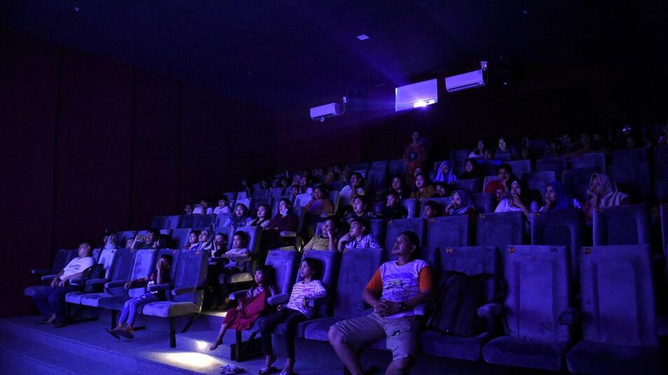 Keren! Ini Penampakan Bioskop Rakyat Ala Gubernur Anies