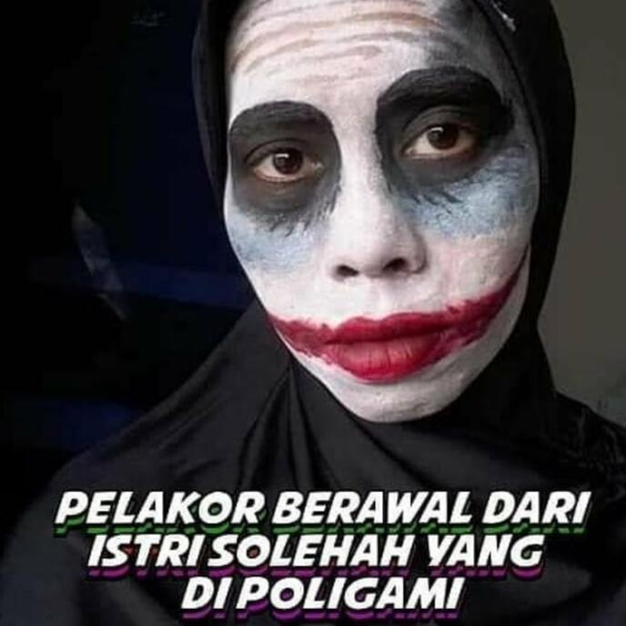 Demam Joker! 6 Cosplay Joker Paling Lucu Yang Bakal Bikin GanSis Ketawa Guling-guling