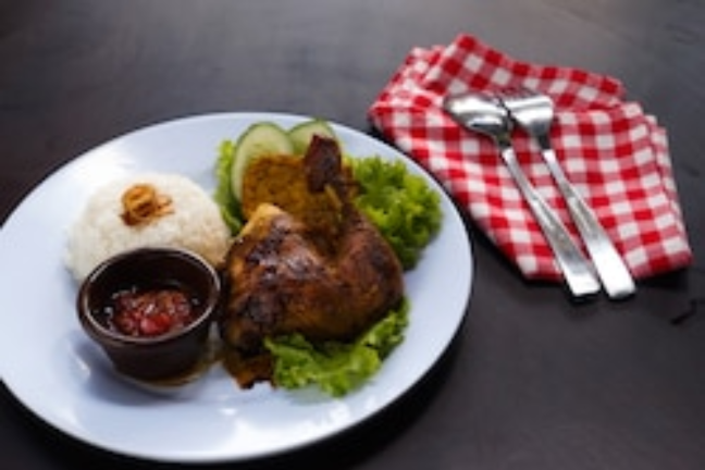 Buat Agan! Berikut Rahasia Bumbu Ayam Goreng Selezat Ayam Panggang!