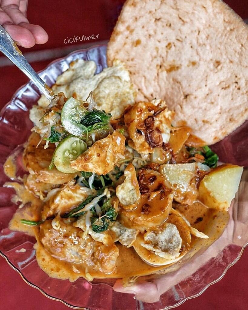 7 TEMPAT MENIKMATI GADO-GADO TERENAK DI JAKARTA