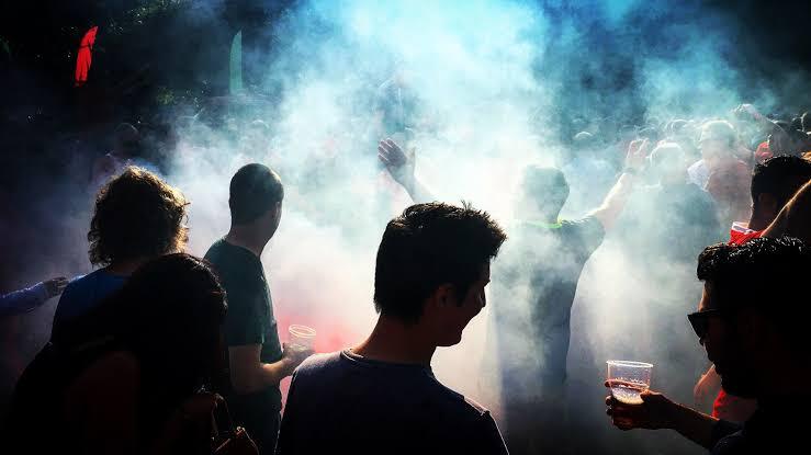 Clubbing (as Habit): What Do You Expect?