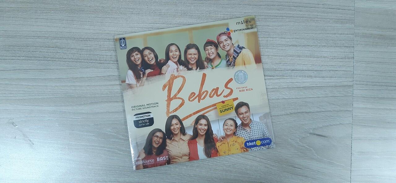Bernostalgia dengan Lagu Bebas dan Lagu Hits Era 90-an Lainnya di Film Bebas!