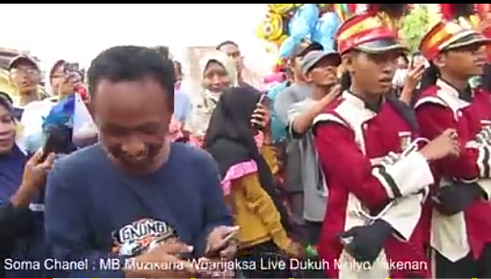 Viral Video Mayoret Ganteng Bikin Buciners Histeris! Seganteng Apa Sih Dia? 