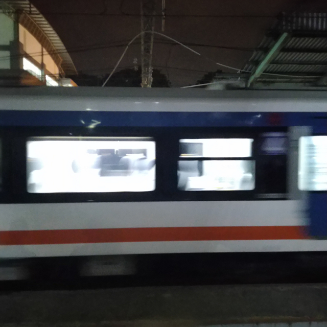 KERETA BANDARA Mulai Lupa Arah dan Tujuan