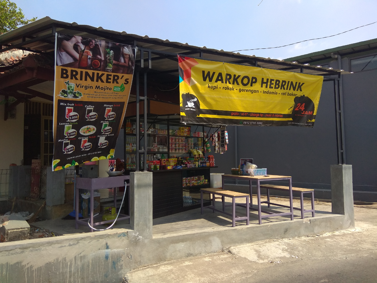 Ketika Warung Gerobak Naik Kasta, Dengan Fasilitas Setara Mini Market