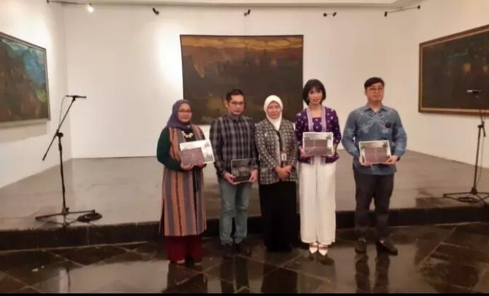 YMMJ MEMPERKENALKAN KONSEP LINI NARASI BARU TERKAIT TATA PAMER MUSEUM .
