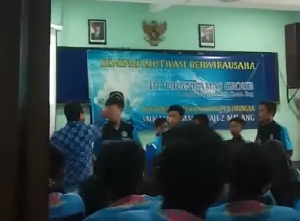 Polisi Selidiki Video Motivator Pukuli Siswa di Malang