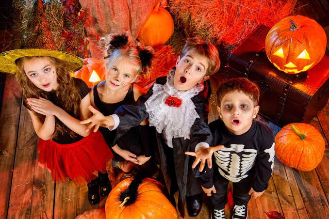All Hallows&rsquo; Evening(Malam Para Kudus)