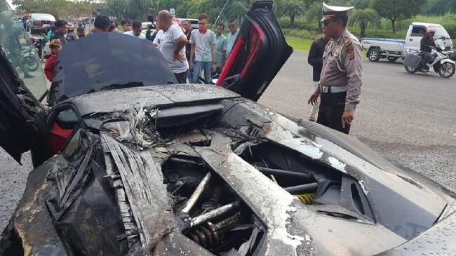 Polisi: Lamborghini 'Batman' yang Terbakar di Sentul Alami Overheat