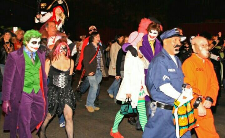 Serba-Serbi Kegiatan, Mitos Dan Makanan Pasca Halloween