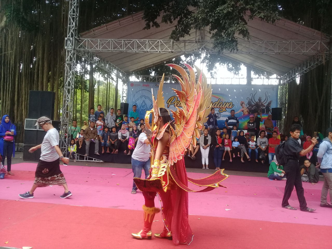 Kemeriahan Pelangi Budaya Bumi Merapi 2019