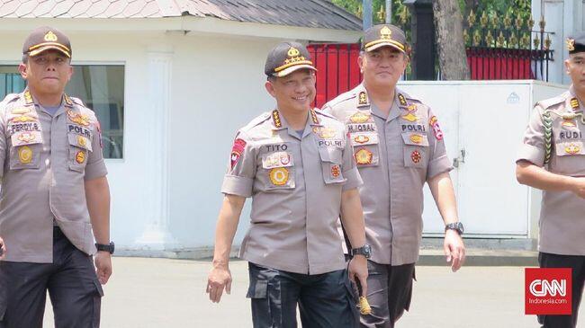 Jokowi Resmi Memberhentikan Tito Karnavian Dari Kapolri