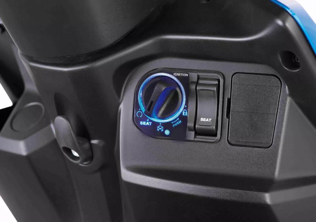 Skutik Honda Yang Bentuknya Kayak Motor China, Tapi Fiturnya Setara ADV150