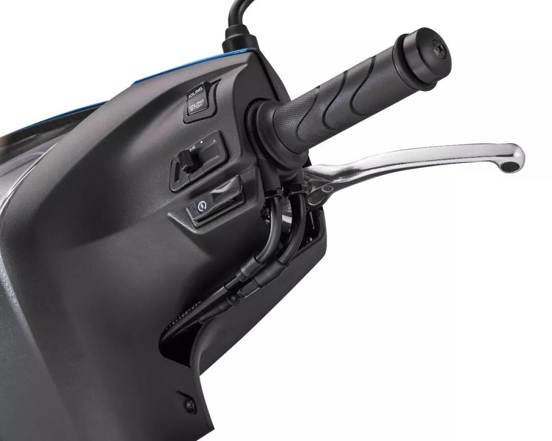 Skutik Honda Yang Bentuknya Kayak Motor China, Tapi Fiturnya Setara ADV150