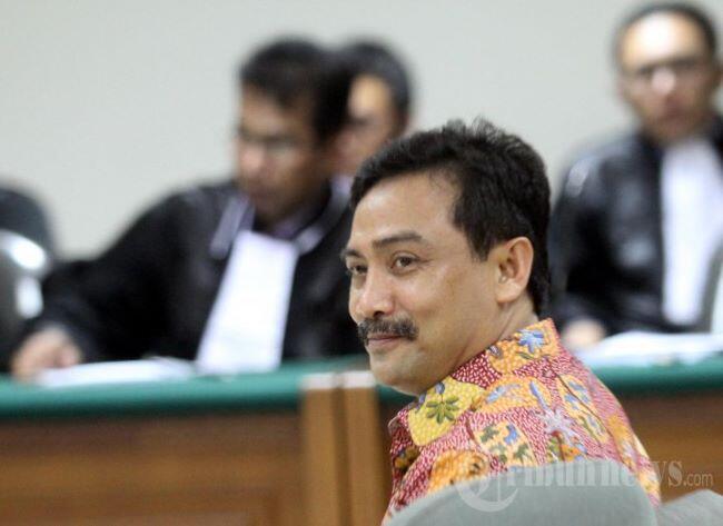 Ketika Jokowi Tak Lagi Pilih Menpora Berkumis