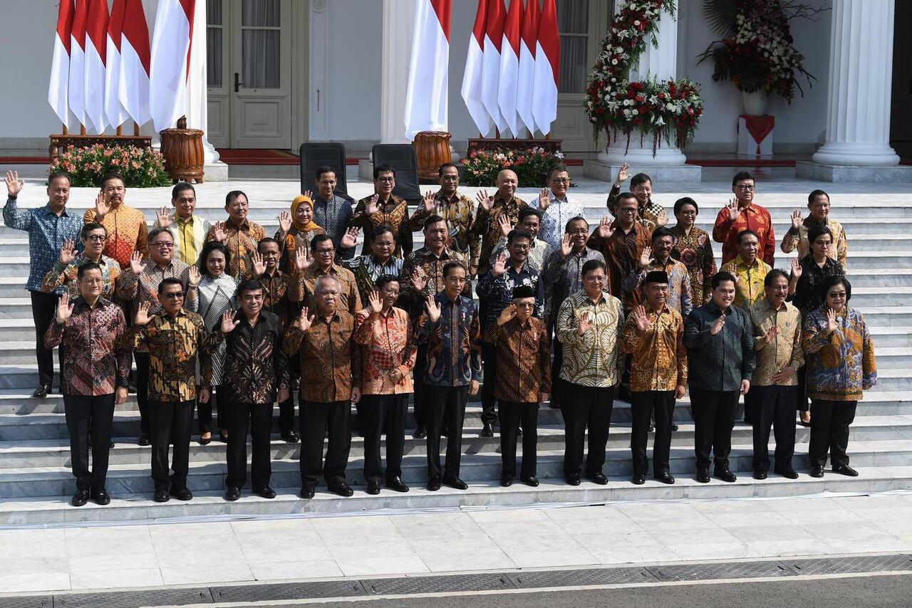 Orang Lama Kokoh di Hutan dan Tanah Kabinet Jokowi