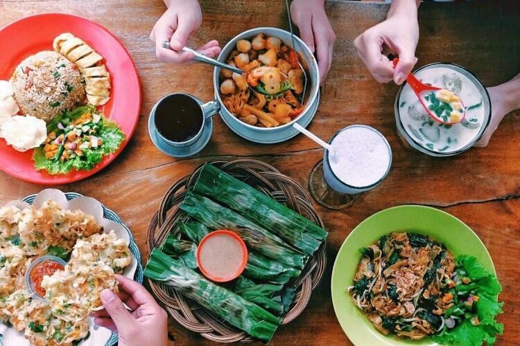 Yuk, Intip Rekomendasi Makanan Legendaris Bandung!