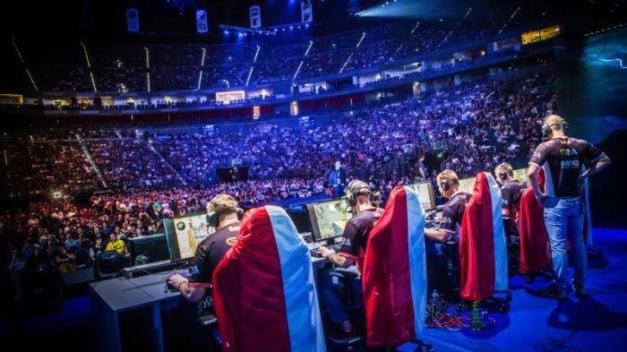 &#91;COC eSports&#93; Apa Sih Yang Di Dapat Menjadi Player eSports? 