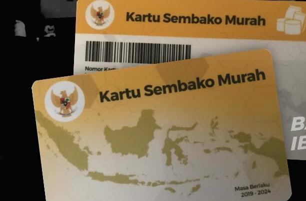 Menagih Janji Tiga Kartu Sakti Jokowi