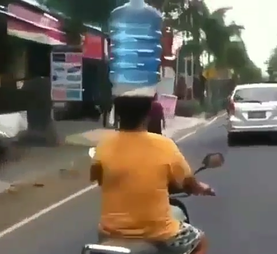 Siapa yang Meremehkan 'The Power Of Emak-emak?' Lihat Video Ini dan Jangan Kaget!