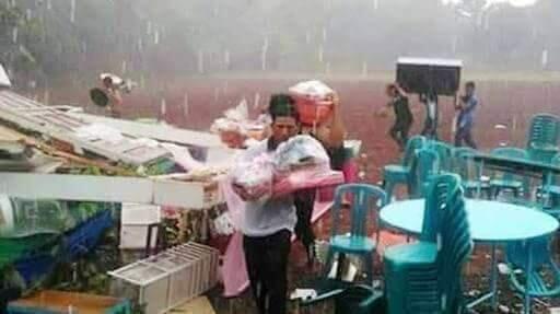 Antara Ngakak & Prihatin. Foto Pernikahan Ngenes Akibat Doa Mantan, Menurut Gansist?
