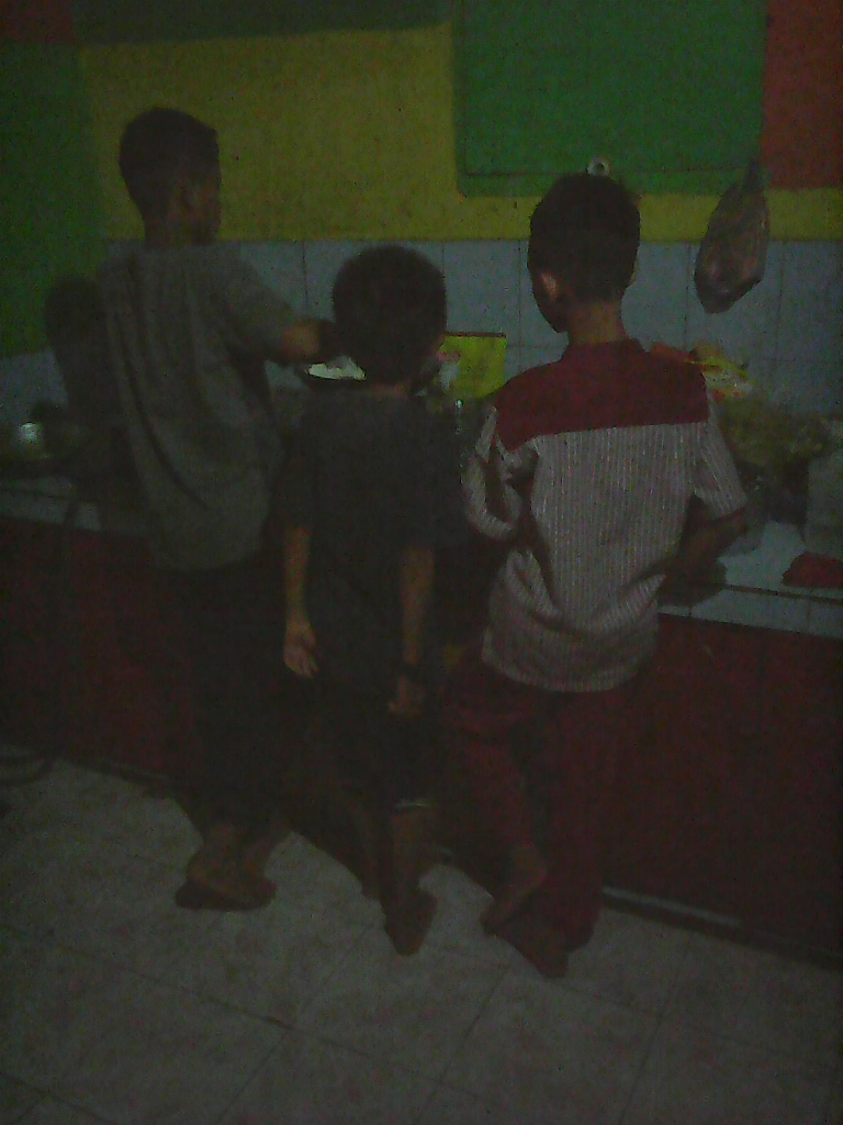 Setelah Seharian Sibuk Sama Tugas Negara, Saatnya Rehat Sambil Main Tebakan Yuk Mak!