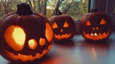 Sejarah Halloween Identik dengan Ukiran Labu dan Kostum Hantu 