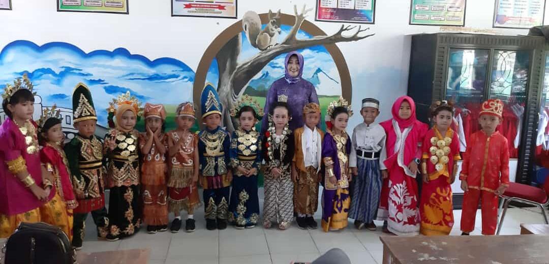 Semangat Bocah-Bocah Ini Memaknai Hari Sumpah Pemuda, Patut Di Apresiasi, Gan!