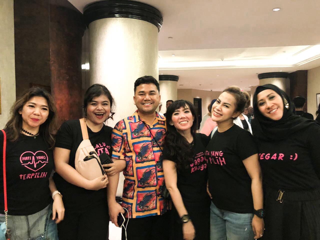 Pelajaran Berharga Konser Rossa Tegar 2.0 Bandung : Ngefans Tuh Harus All Out Gan!