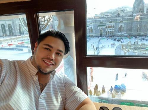 Ivan Gunawan Tepati Janji Buatkan Rina Nose Gaun Pengantin