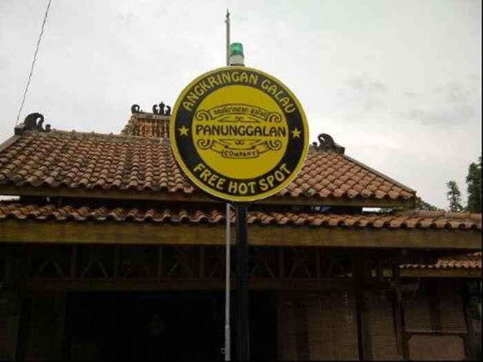 10 Angkringan di Jogja yang Enaknya Ngangenin