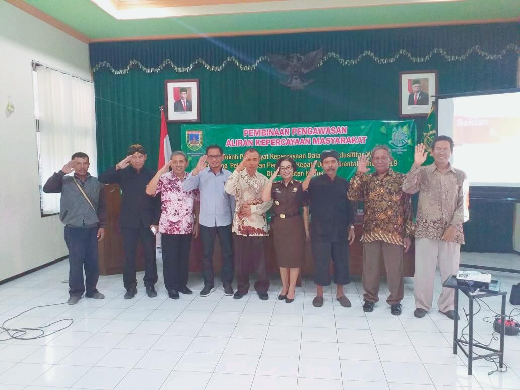 Kebebasan memilih agama atau memilih keyakinan (penghayat) kepada Tuhan YME