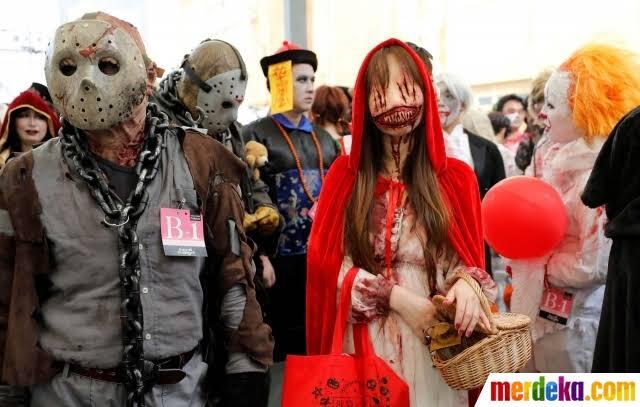 SERBA-SERBI Halloween! Pilih Costum yang Mana, Hantu Lokal atau Hantu Import?