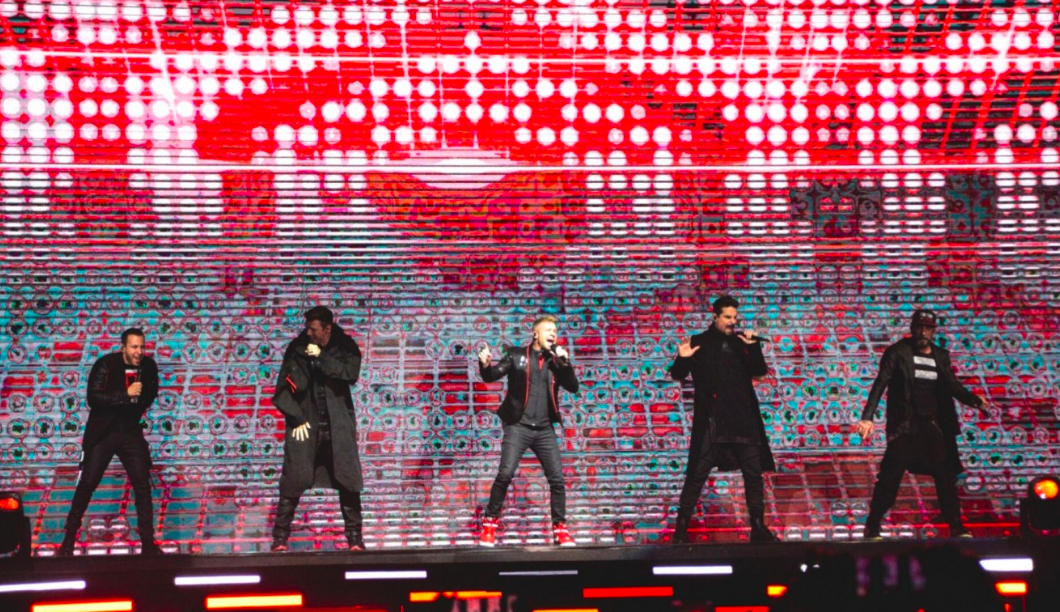 10 Alasan Konser Backstreet Boys di Jakarta PECAH Banget! ...Buat ANE