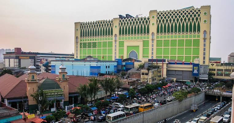 Pasar Tanah Abang Yang Penuh Polemik