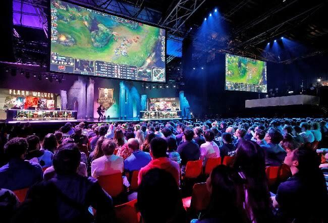 &#91;COC eSports&#93;Wajib Tahu! 7Fakta 'Wow' ini, Membuatmu Berhasrat Jadi Atlet e-Sports