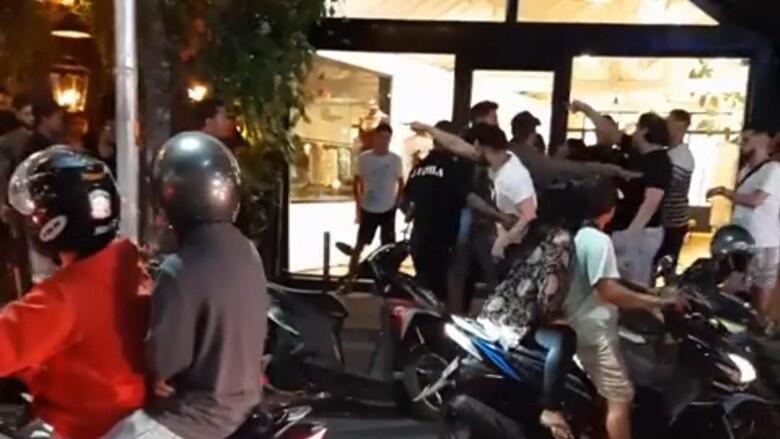  Viral Bule Tawuran, Kualitas Turis ke Bali Turun?