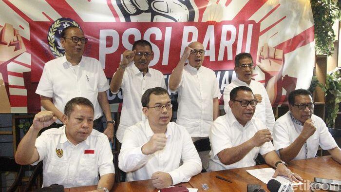 (menuju) KONGRES LUAR BIASA PSSI