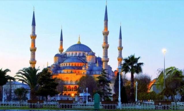 Bangunan-bangunan Megah Peninggalan Peradaban Islam di Tanah Eropa