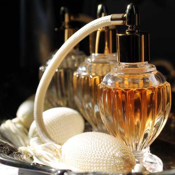 Muntahan paus atau ambergris bisa digunakan untuk bahan parfum?